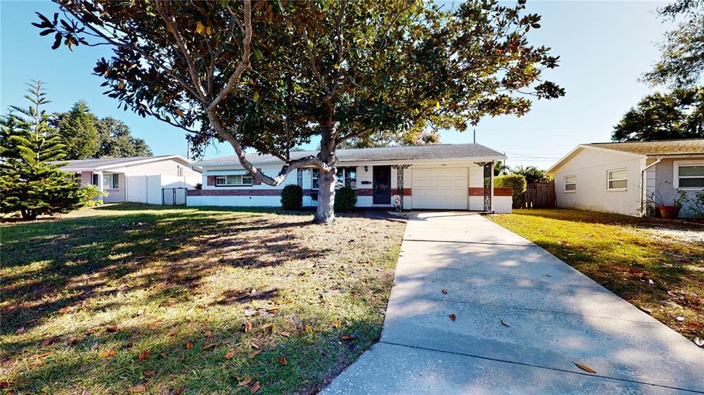2745 52ND WAY N ST PETERSBURG, FL 33710