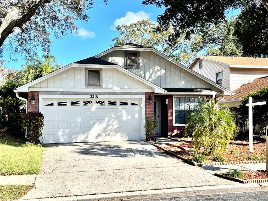 2251 SPRINGWOOD CIRCLE W CLEARWATER, FL 33763