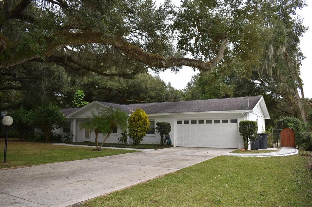 529 GORNTO LAKE ROAD BRANDON, FL 33510