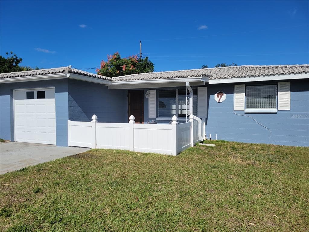 10533 121ST AVENUE LARGO, FL 33773