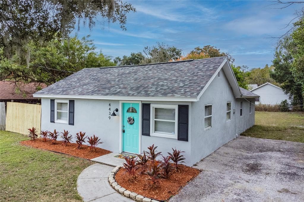 4439 71ST ST N ST PETERSBURG, FL 33709