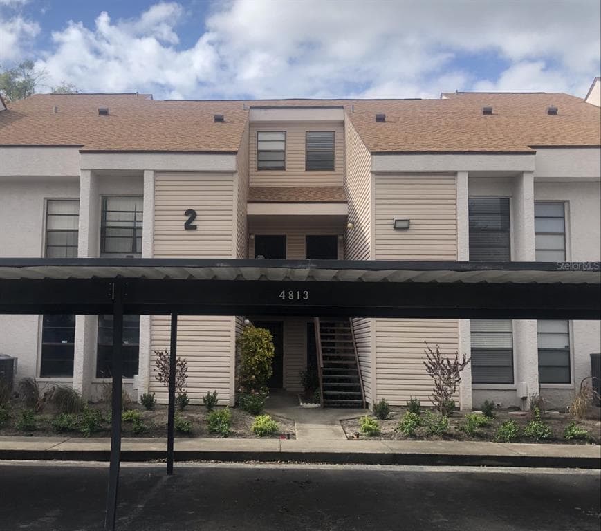 4813 PURITAN CIRCLE UNIT 202C TAMPA, FL 33617