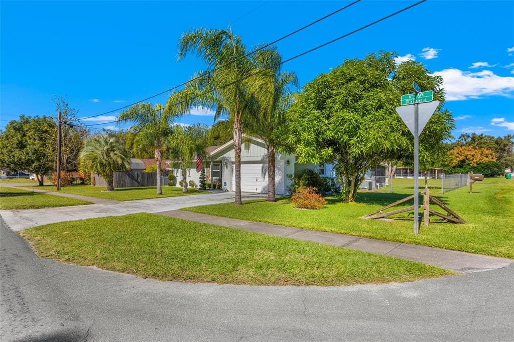 39243 6TH AVENUE ZEPHYRHILLS, FL 33542
