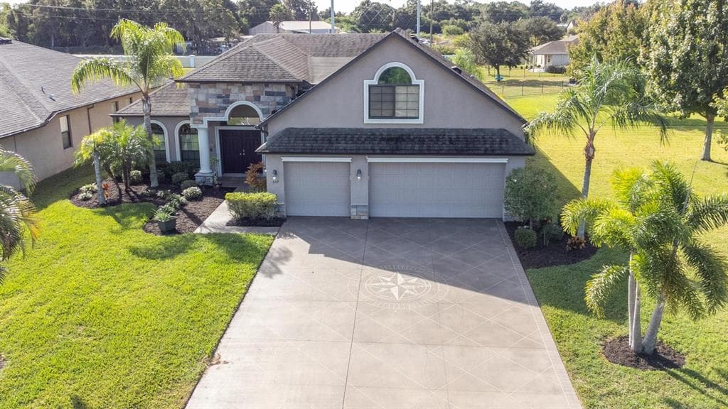332 STAR SHELL DRIVE APOLLO BEACH, FL 33572