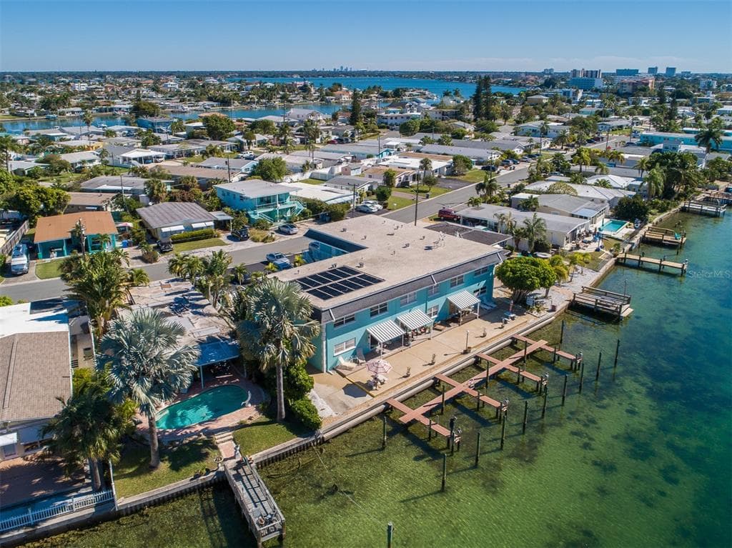 11440 1ST STREET E UNIT 5 TREASURE ISLAND, FL 33706