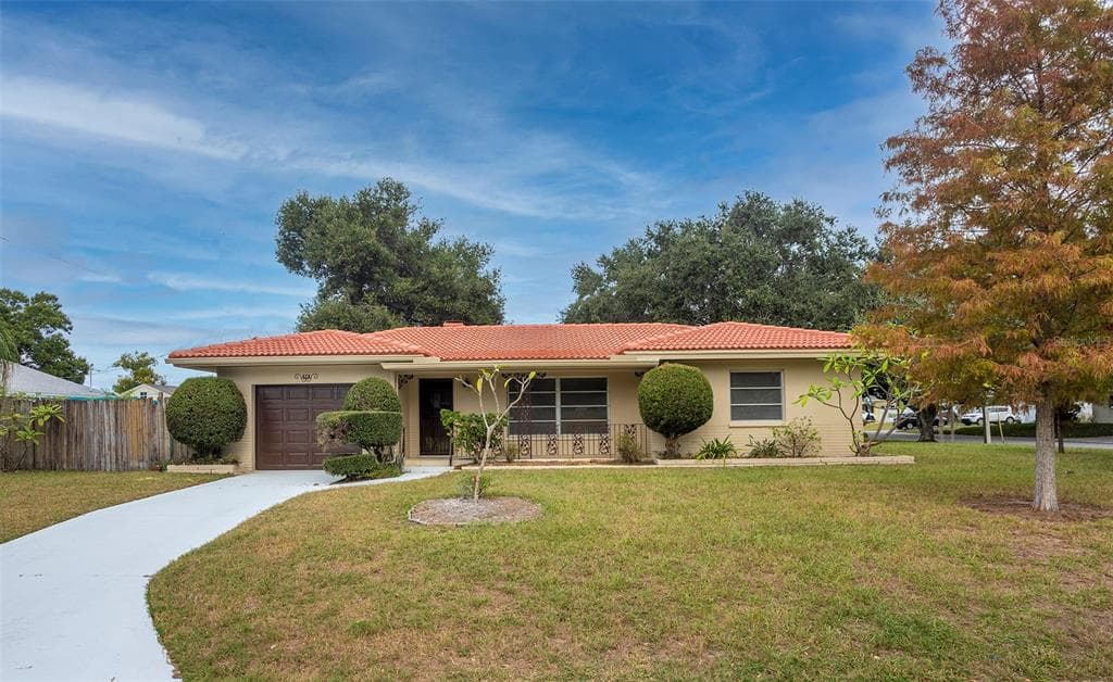 676 SAN ROY DRIVE S DUNEDIN, FL 34698