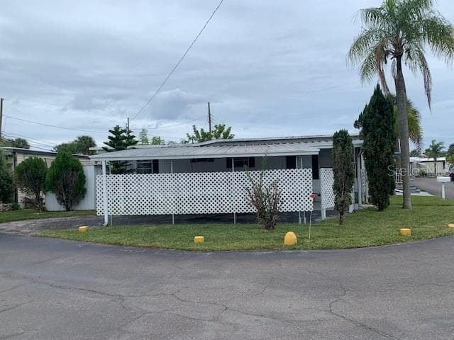 8660 44TH AVENUE N UNIT 65 ST PETERSBURG, FL 33709