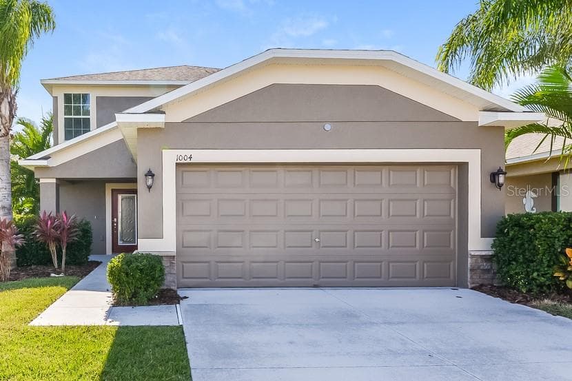 1004 SEMINOLE SKY DRIVE RUSKIN, FL 33570