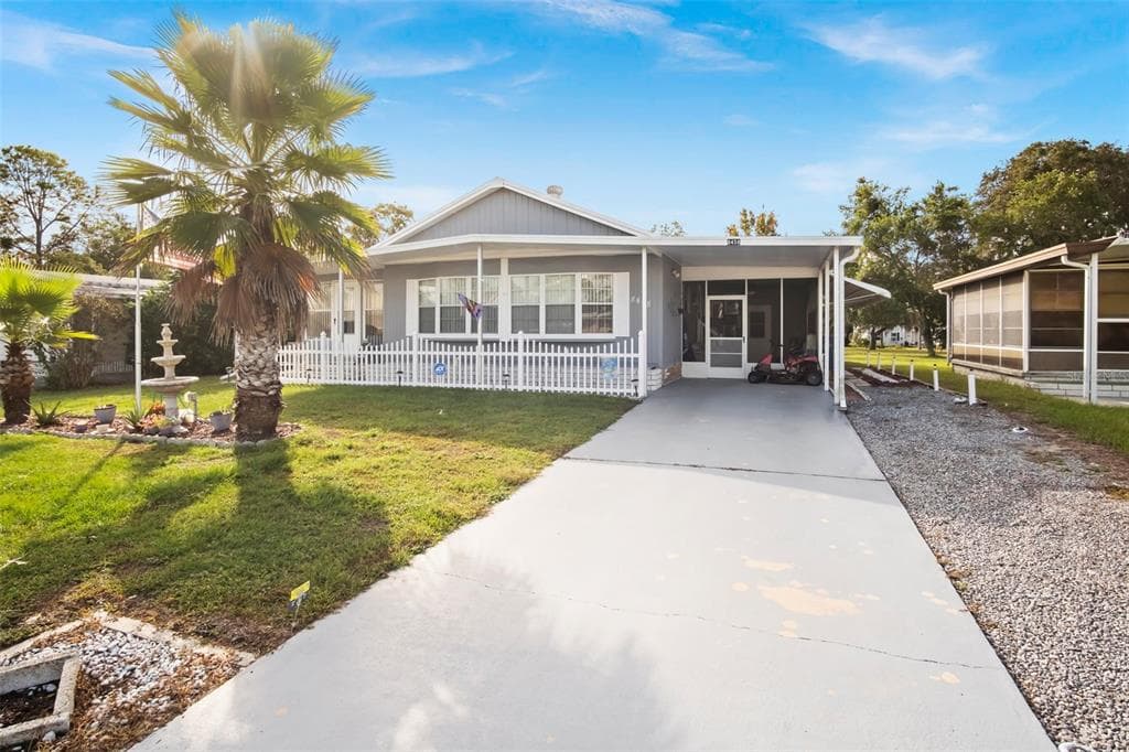 8458 HIGHPOINT BOULEVARD BROOKSVILLE, FL 34613
