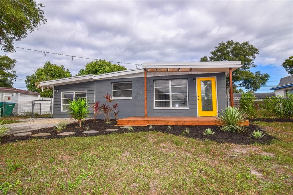 8337 95TH TERRACE SEMINOLE, FL 33777