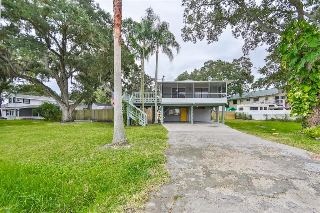2620 MANATEE HARBOR DRIVE RUSKIN, FL 33570