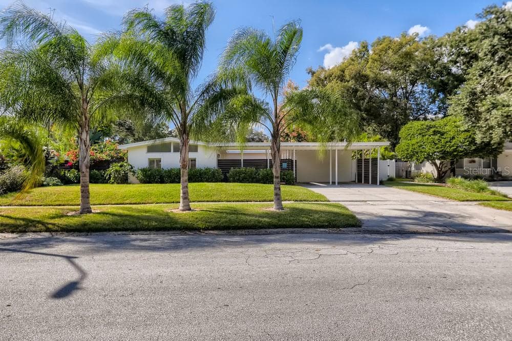 3406 NAKORA DRIVE TAMPA, FL 33618