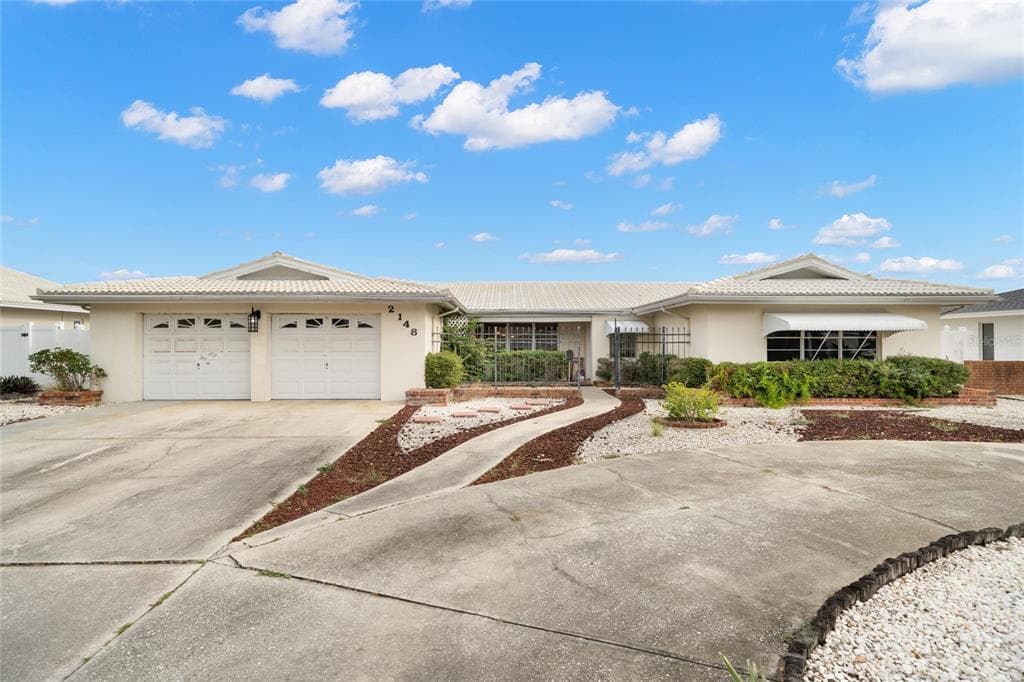 2148 DOLPHIN BOULEVARD S ST PETERSBURG, FL 33707