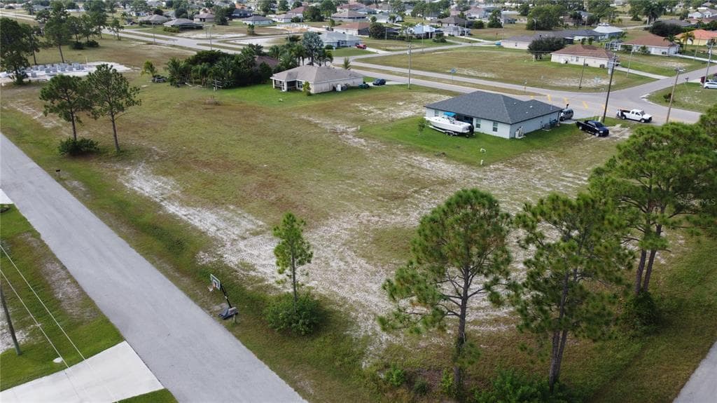 2914 NW 24TH AVENUE CAPE CORAL, FL 33993
