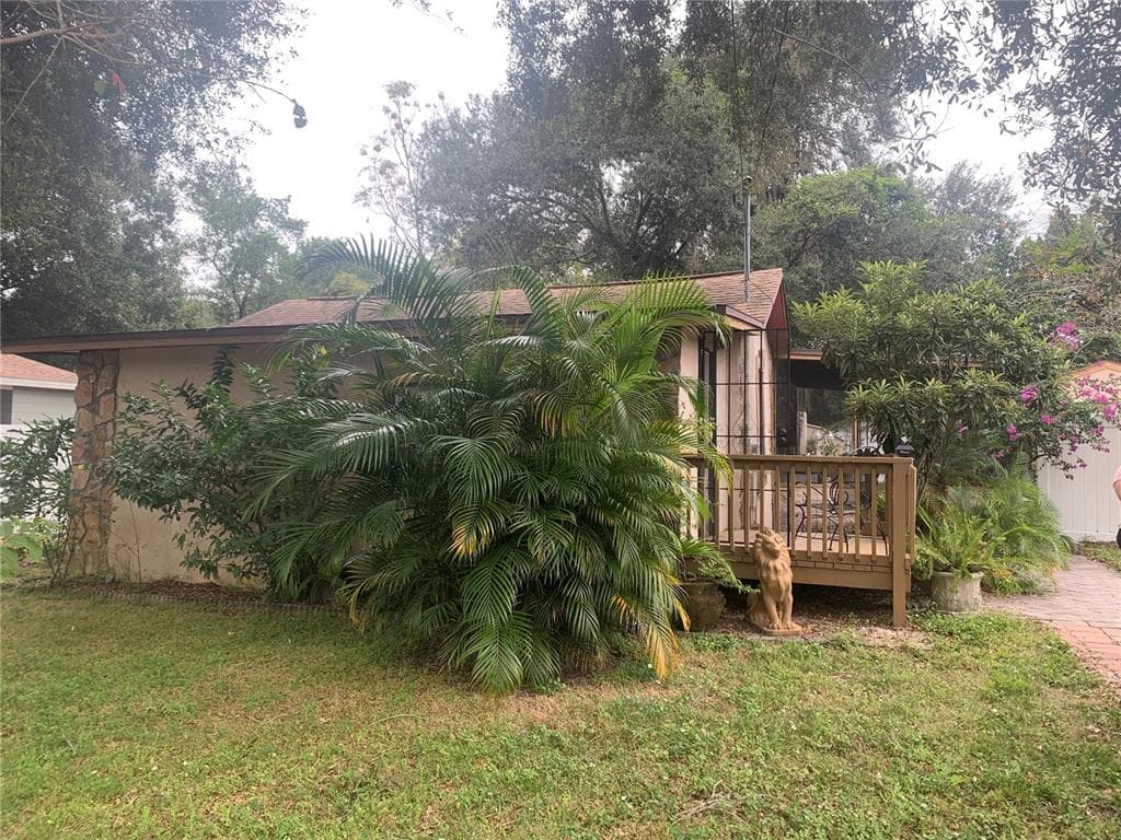 8421 N ORANGEVIEW AVENUE TAMPA, FL 33617