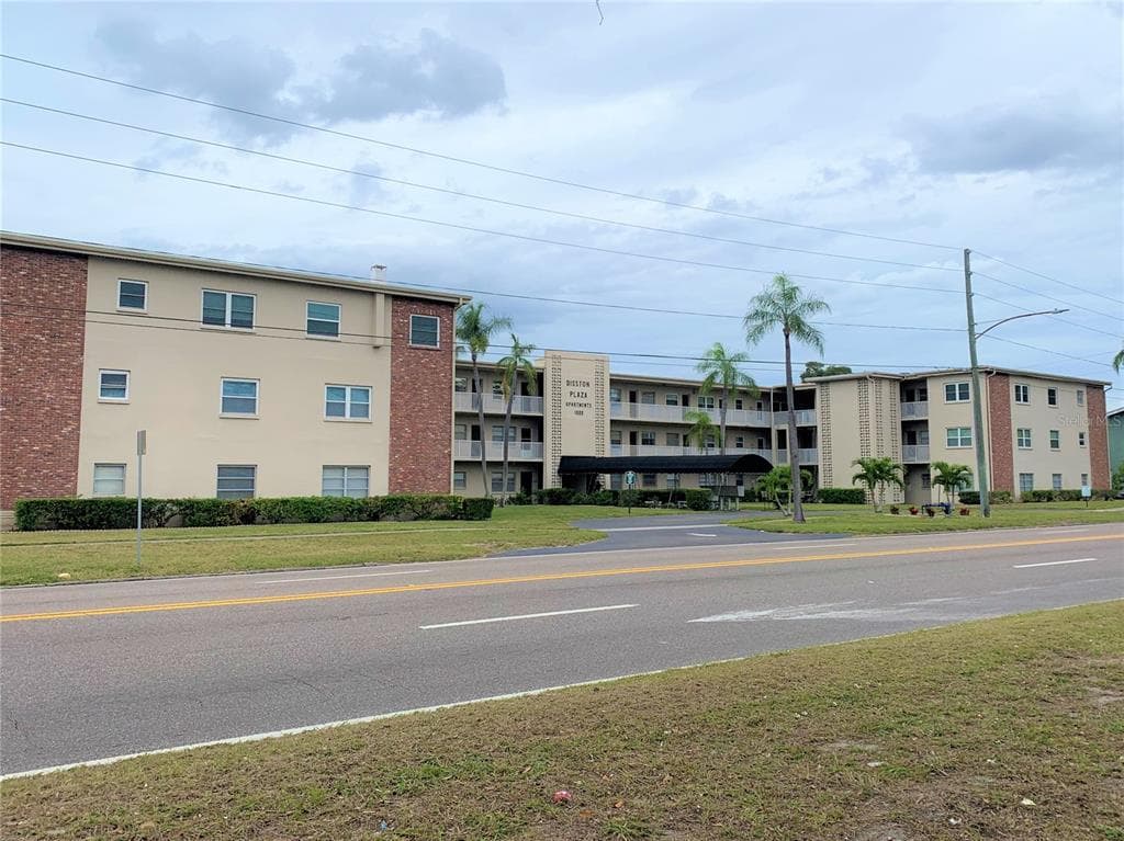 1000 49TH STREET N UNIT 111
