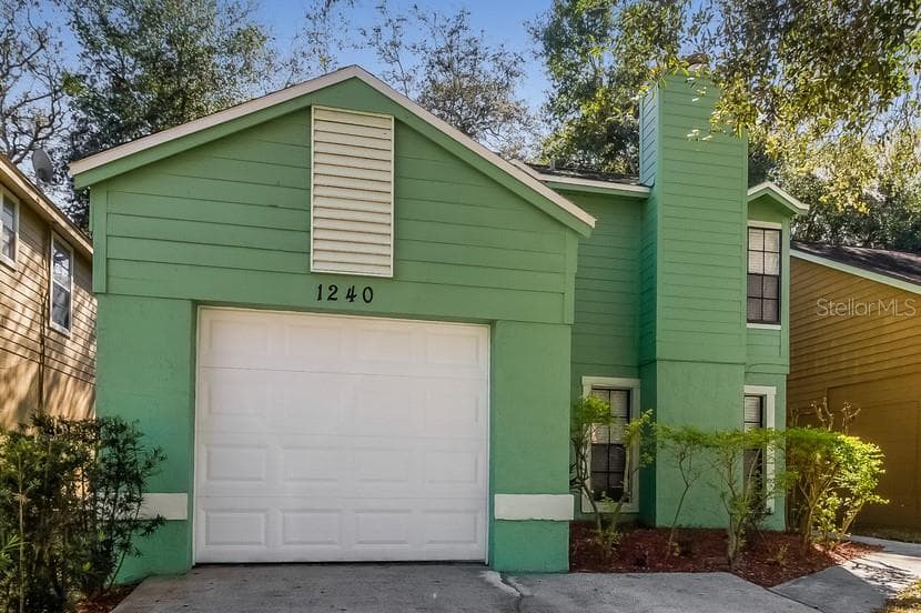 1240 CROSSFIELD DRIVE APOPKA, FL 32703