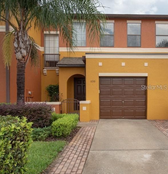 1050 TULLAMORE DRIVE WESLEY CHAPEL, FL 33543