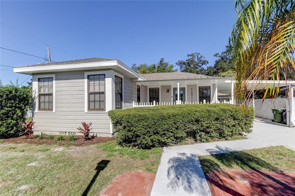 1919 W KATHLEEN STREET TAMPA, FL 33607