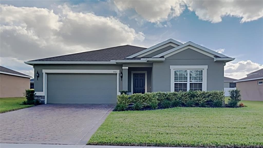 910 GLAZEBROOK LOOP ORANGE CITY, FL 32763