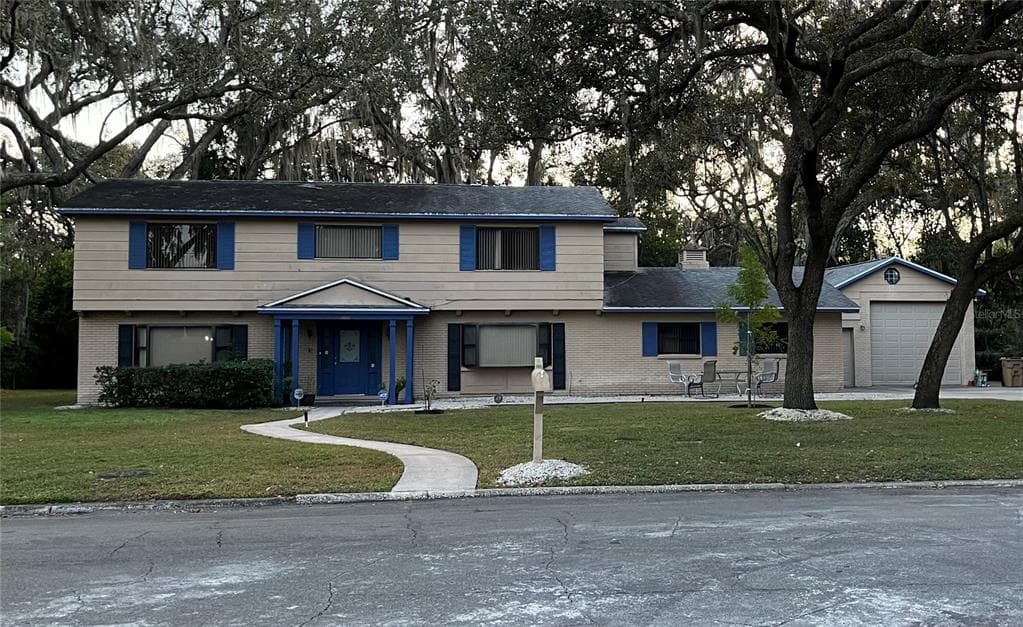 319 BRENTWOOD DRIVE TEMPLE TERRACE, FL 33617