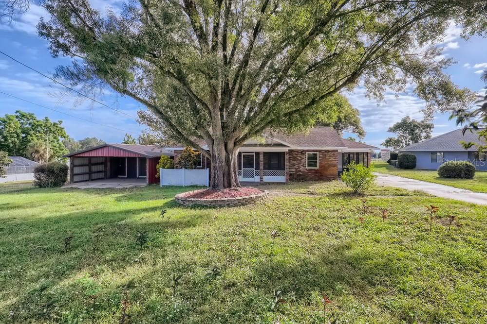 481 PALMETTO AVENUE FROSTPROOF, FL 33843