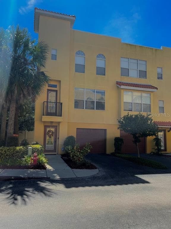 3102 TOSCANA CIRCLE TAMPA, FL 33611