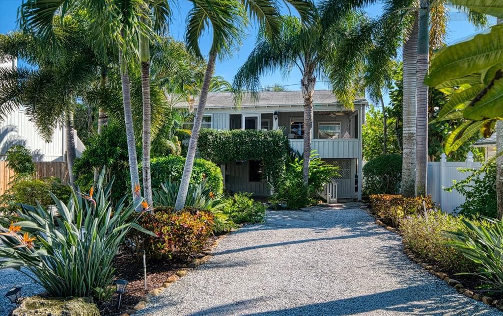 41 84TH AVENUE TREASURE ISLAND, FL 33706