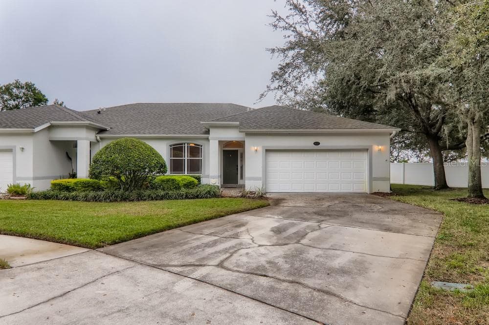 8037 BRIEN GREEN WAY TEMPLE TERRACE, FL 33637