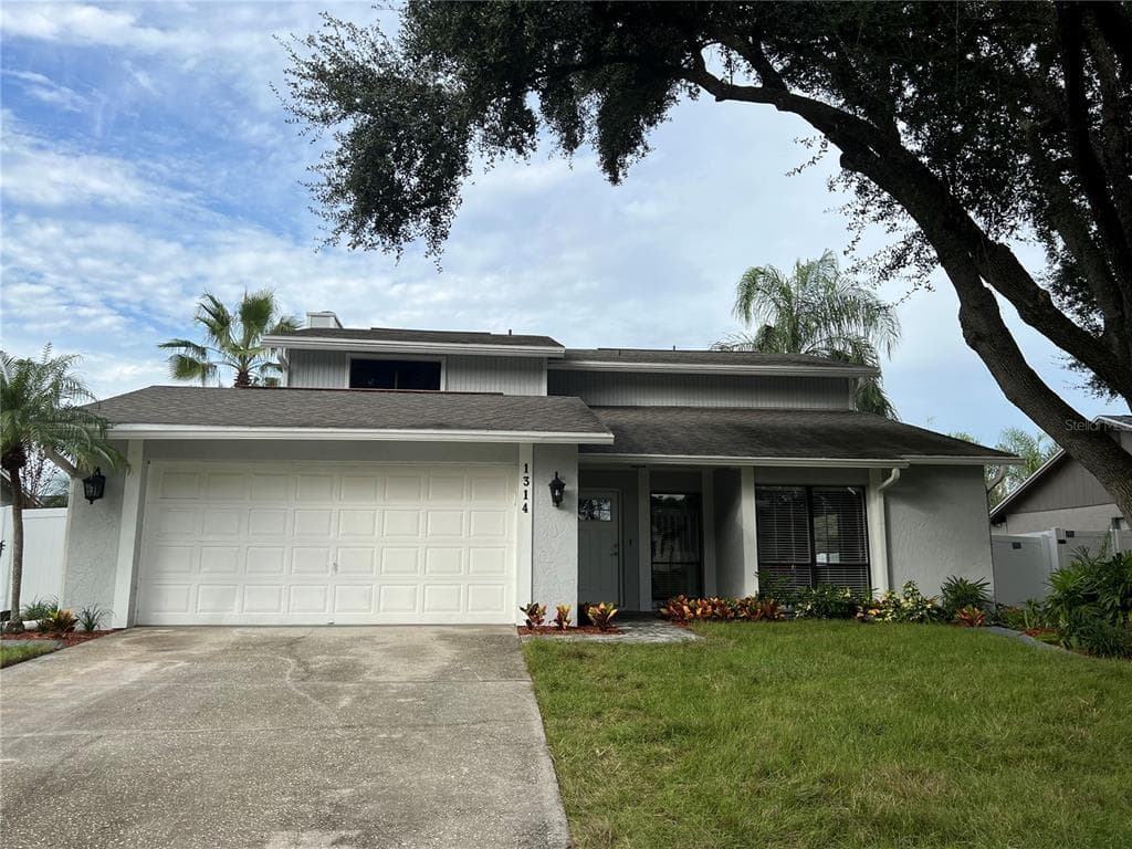 1314 CORNER OAKS DRIVE BRANDON, FL 33510