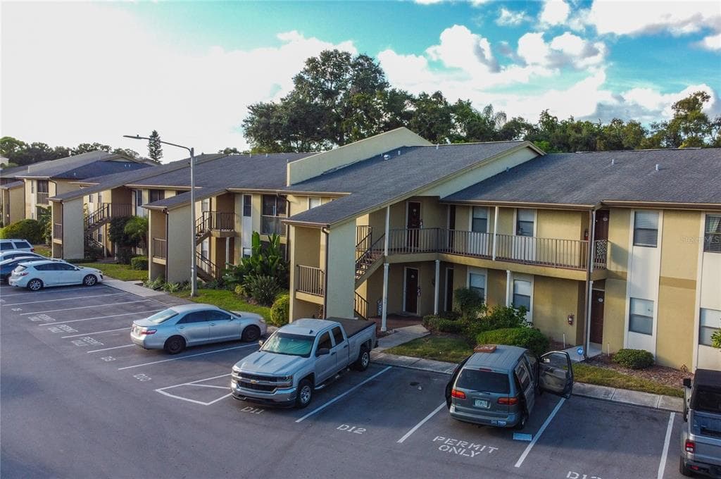 10167 SAILWINDS BOULEVARD N UNIT 204 LARGO, FL 33773