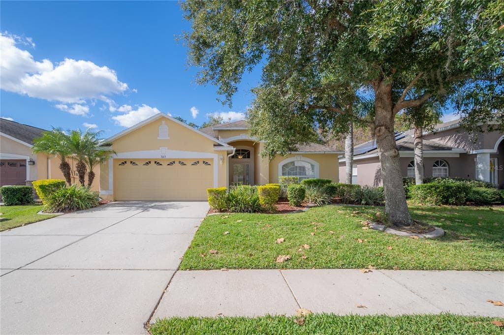 3013 TRINITY COTTAGE DRIVE LAND O LAKES, FL 34638