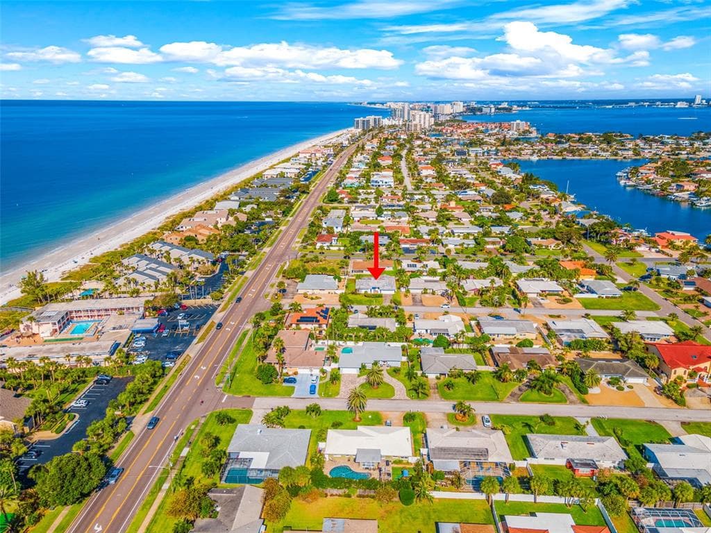 103 21ST STREET BELLEAIR BEACH, FL 33786