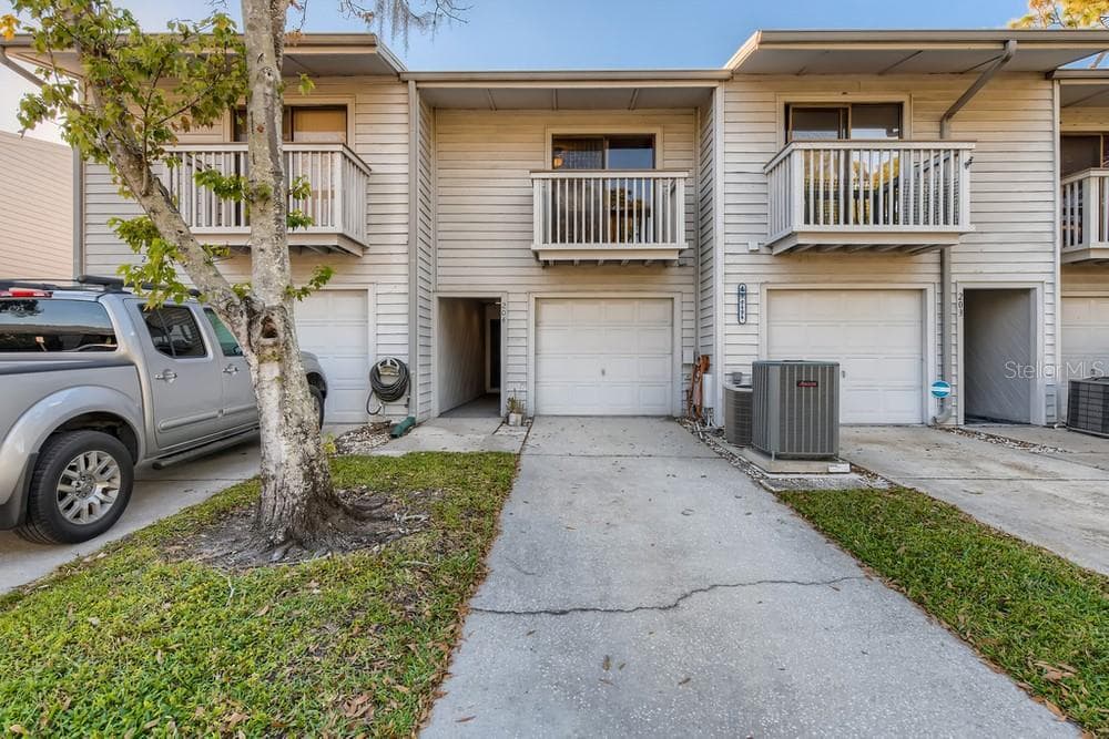 6494 92ND PLACE N UNIT 204 PINELLAS PARK, FL 33782
