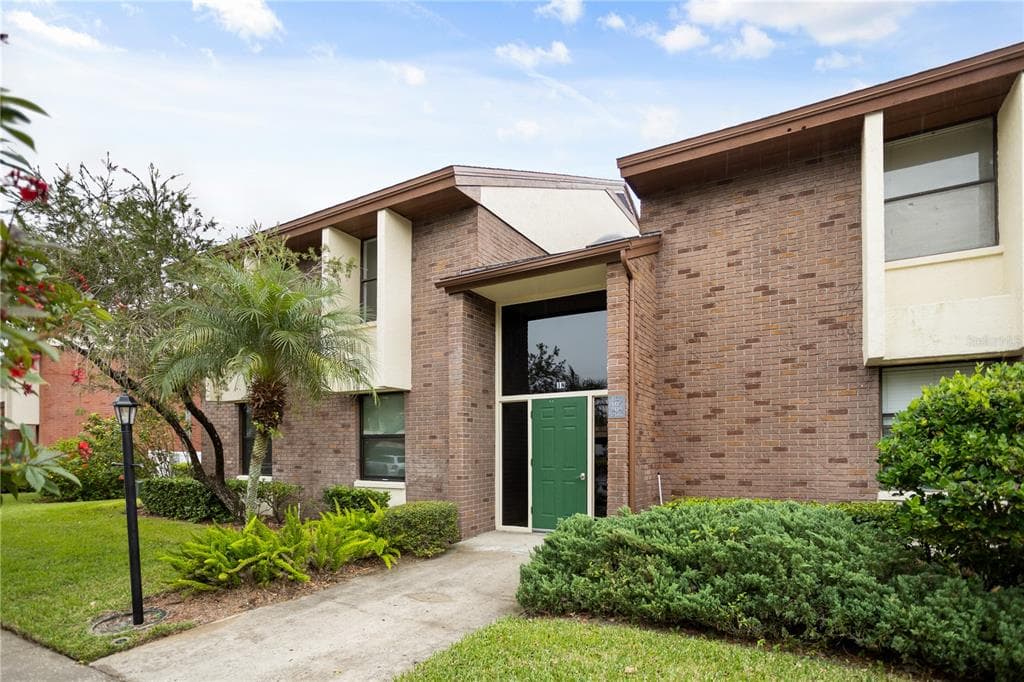 206 CARYL WAY UNIT 206 OLDSMAR, FL 34677