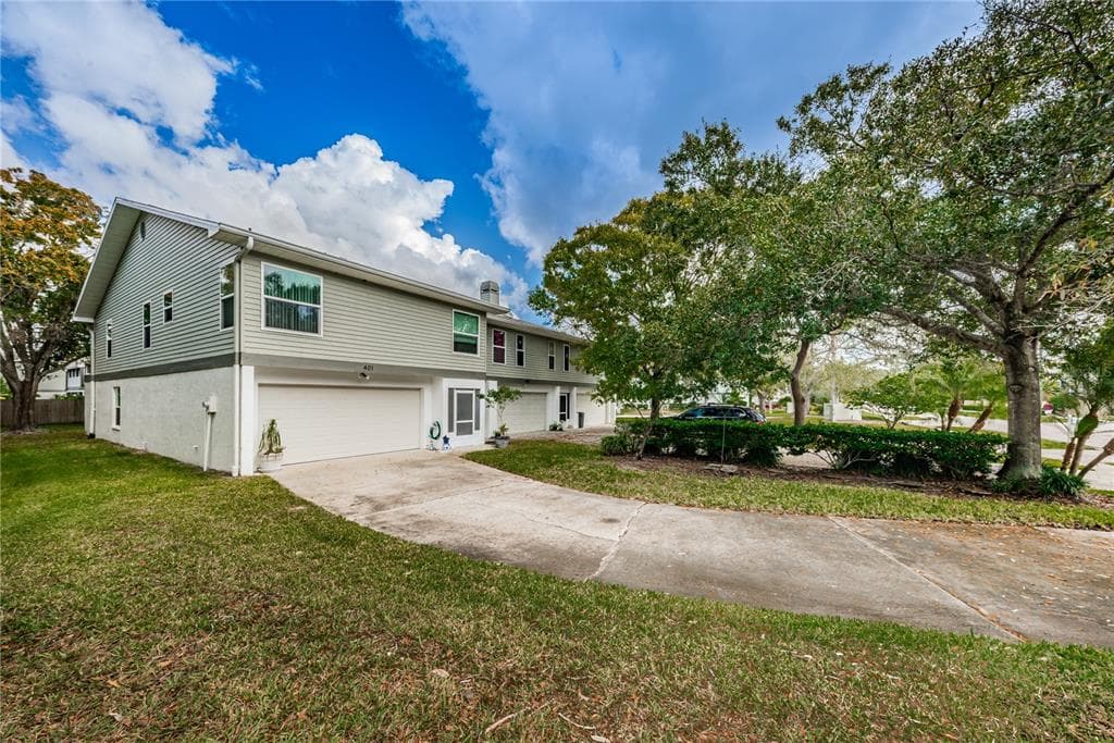 401 E CURLEW PLACE TARPON SPRINGS, FL 34689