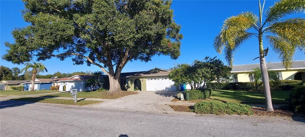9097 127TH STREET SEMINOLE, FL 33776