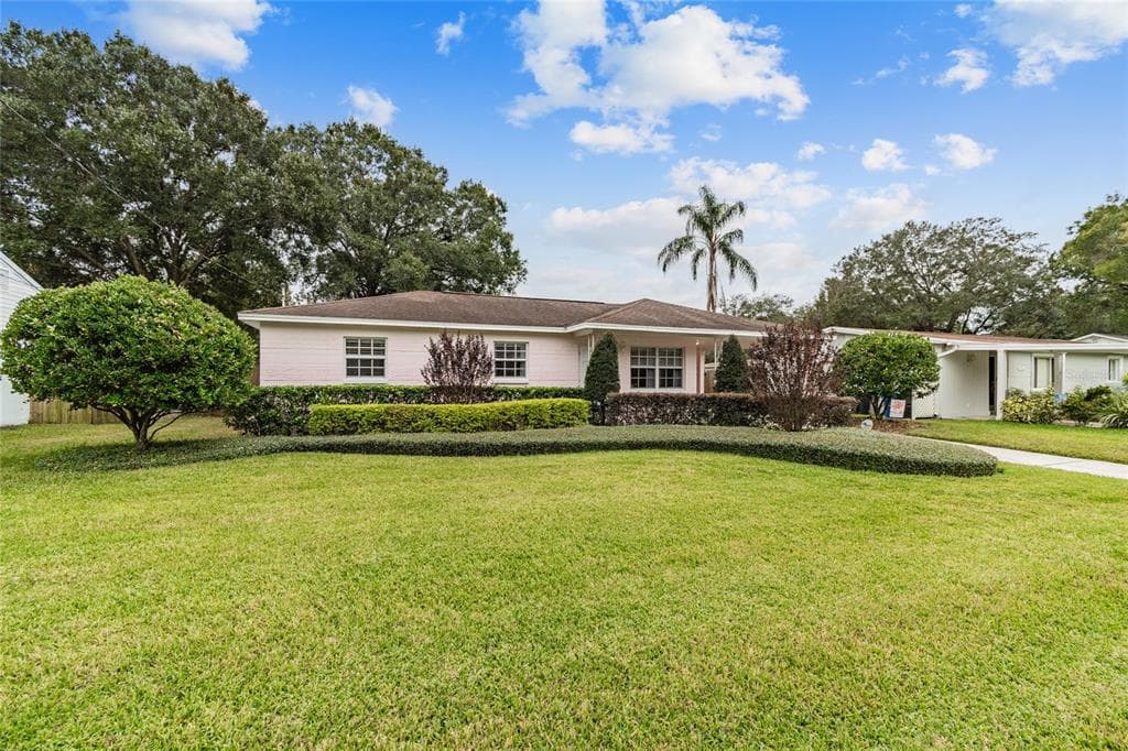 2314 CARROLL GROVE DRIVE TAMPA, FL 33612