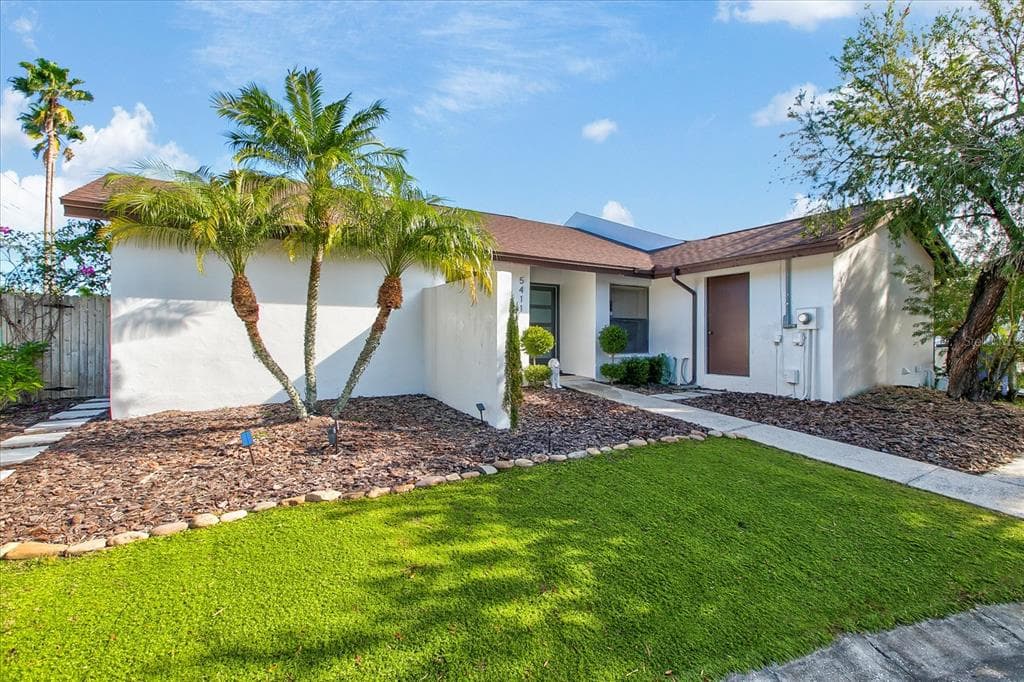 5411 HOPEDALE DRIVE TAMPA, FL 33624