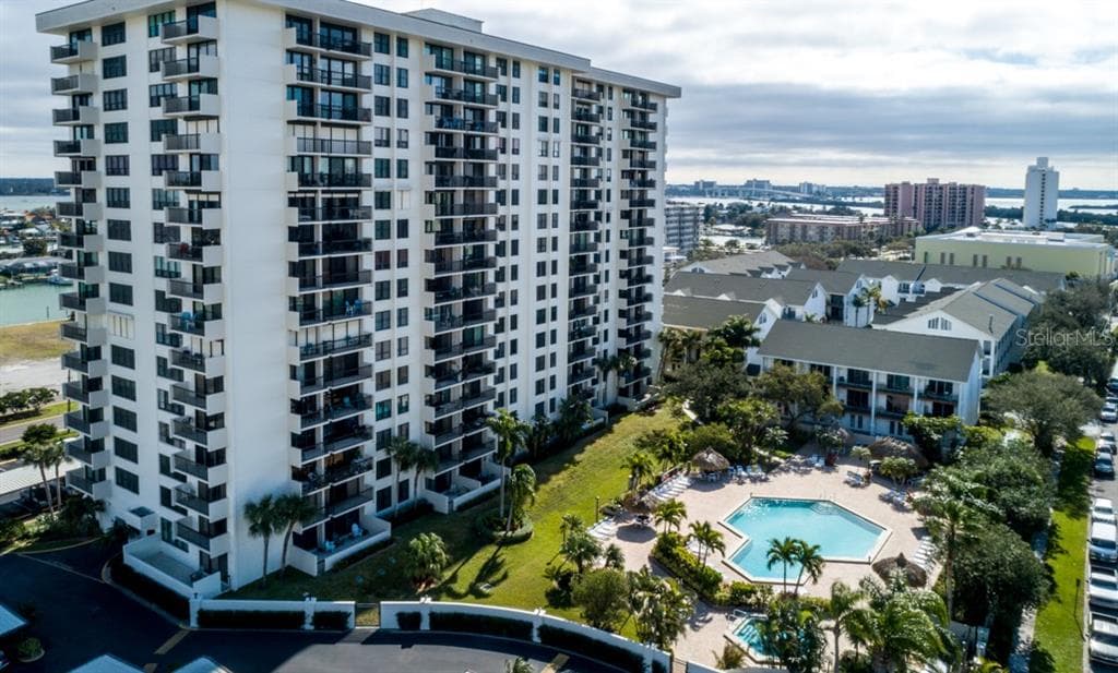 400 ISLAND WAY UNIT 512 CLEARWATER, FL 33767