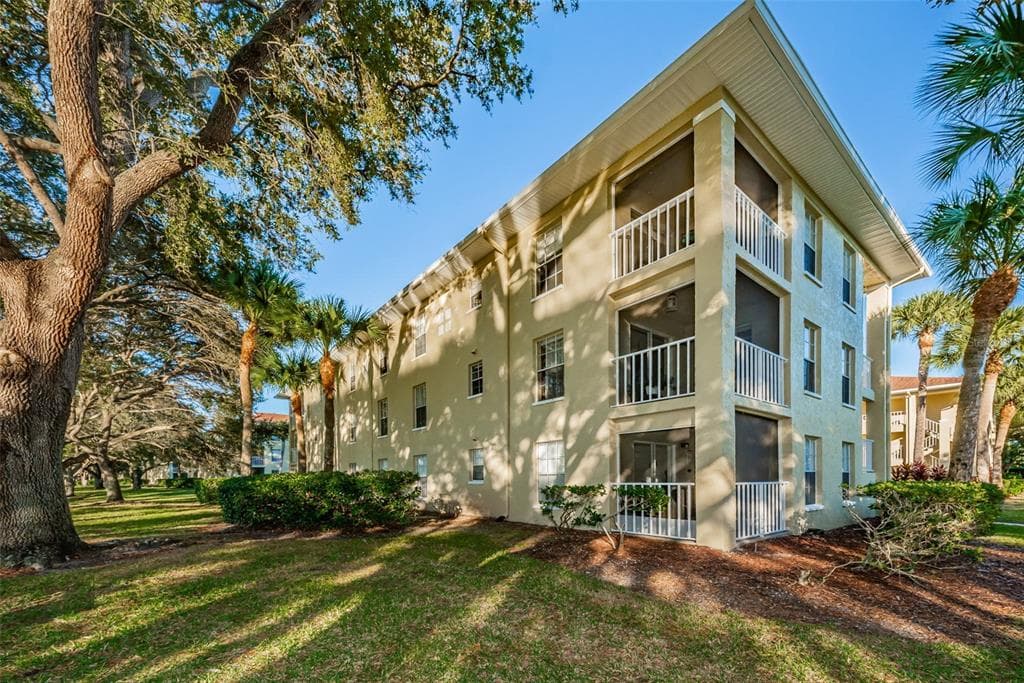 2690 CORAL LANDINGS BOULEVARD UNIT 514 PALM HARBOR, FL 34684