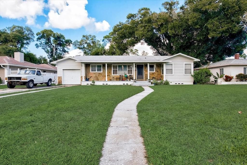 1252 SEMINOLE STREET CLEARWATER, FL 33755