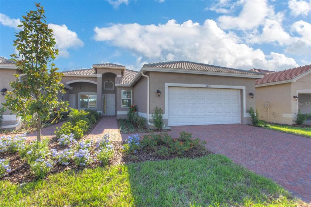 4870 MARBLE SPRINGS CIRCLE WIMAUMA, FL 33598
