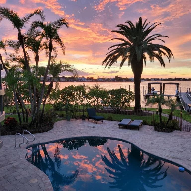 14217 CAROL MANOR