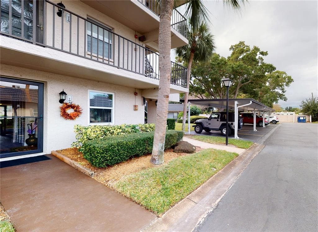 708 CORDOVA GREEN SEMINOLE, FL 33777