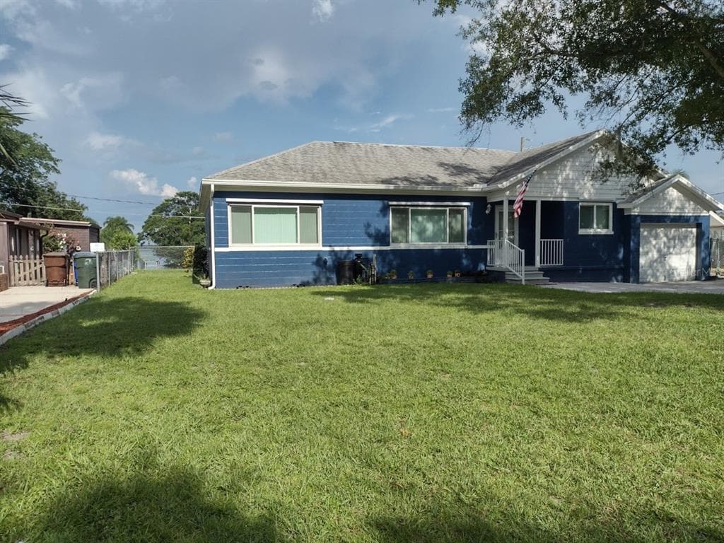 611 CANTERBURY LANE KISSIMMEE, FL 34741