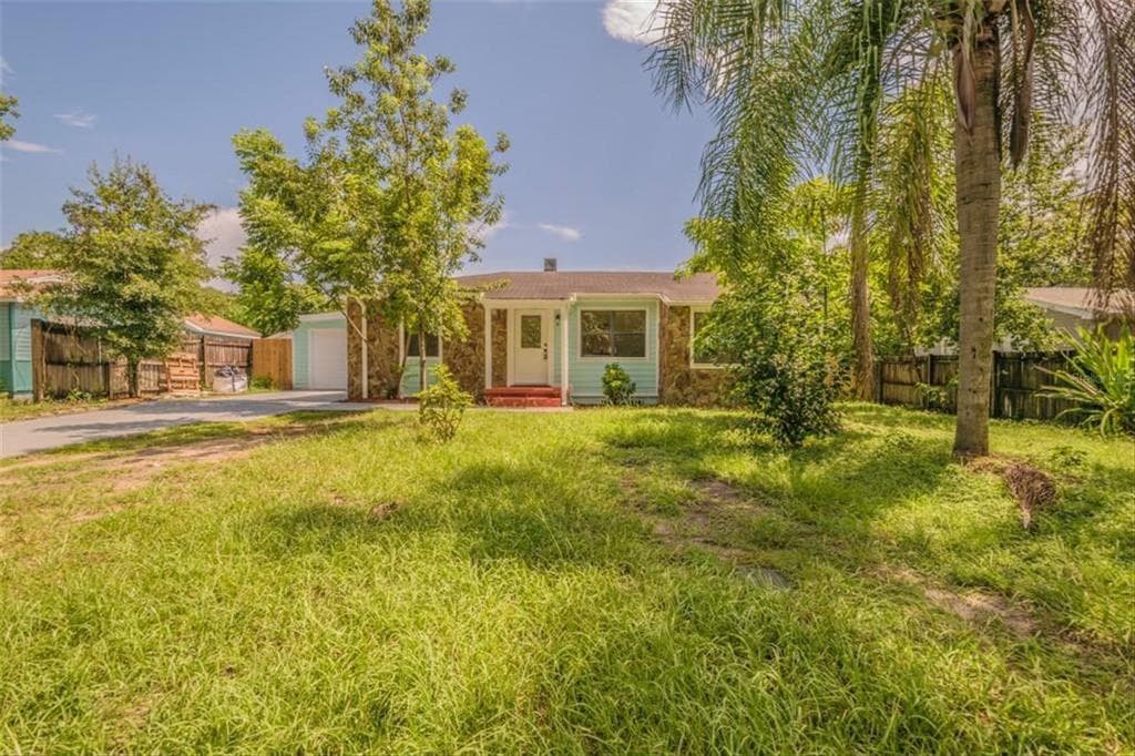 512 W JUNEAU STREET TAMPA, FL 33604