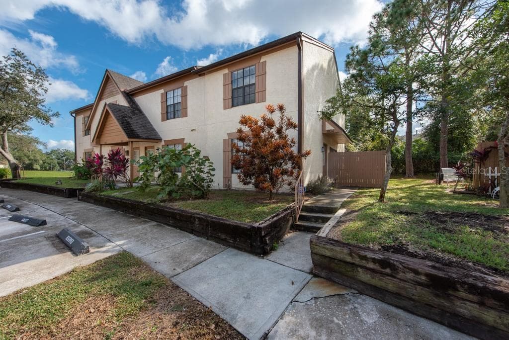 1804 BRIGADOON DRIVE CLEARWATER, FL 33759