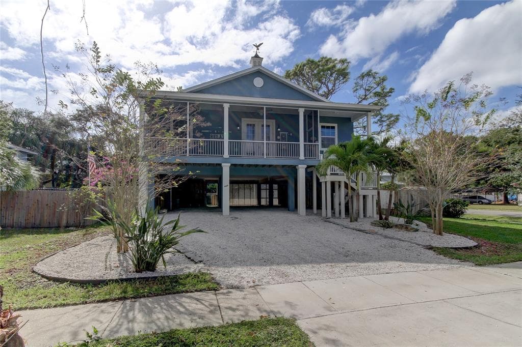 449 KENTUCKY AVENUE CRYSTAL BEACH, FL 34681