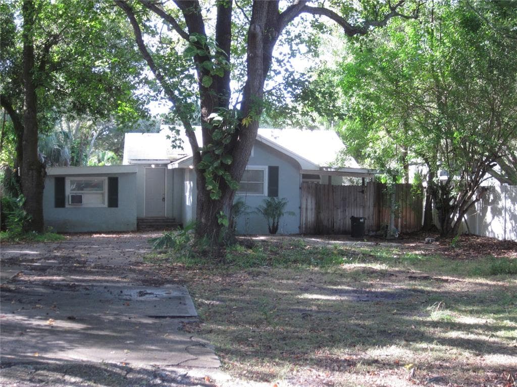 1736 N BETTY LANE CLEARWATER, FL 33755